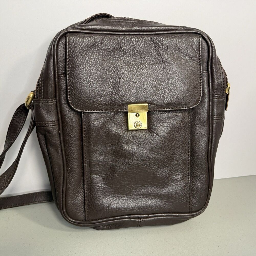 ILI New York Toronto Brown Leather Crossbody Bag Vintage Flap Purse Gold Clasp